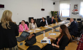 Këshilli Amerikan në Kosovë mbajti sesion informues për stafin akademik dhe administrativ si dhe për studentët për programet Fulbright Specialist dhe Program Fulbright Foreign Student Program